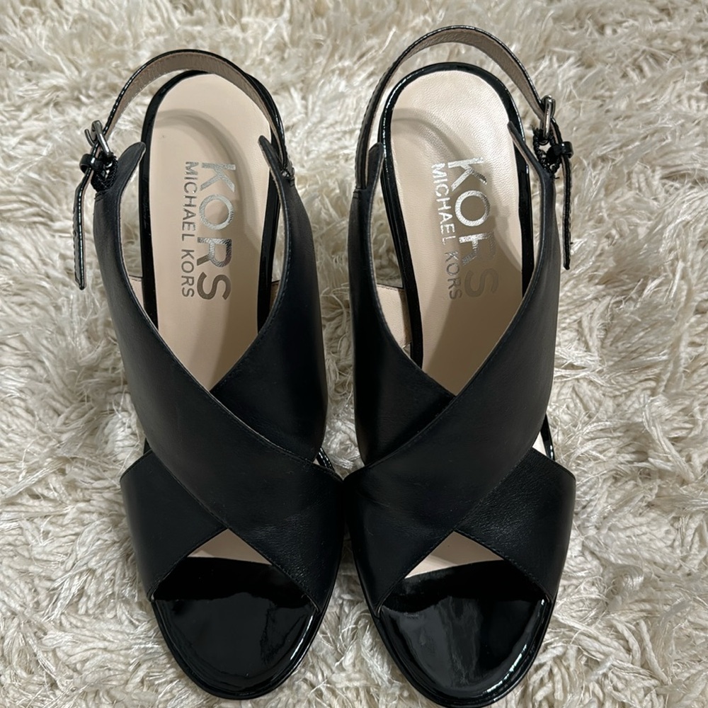 KORS Michael Kors Black Leather Crisscross Strappy Slingback Sandals 8 NWT